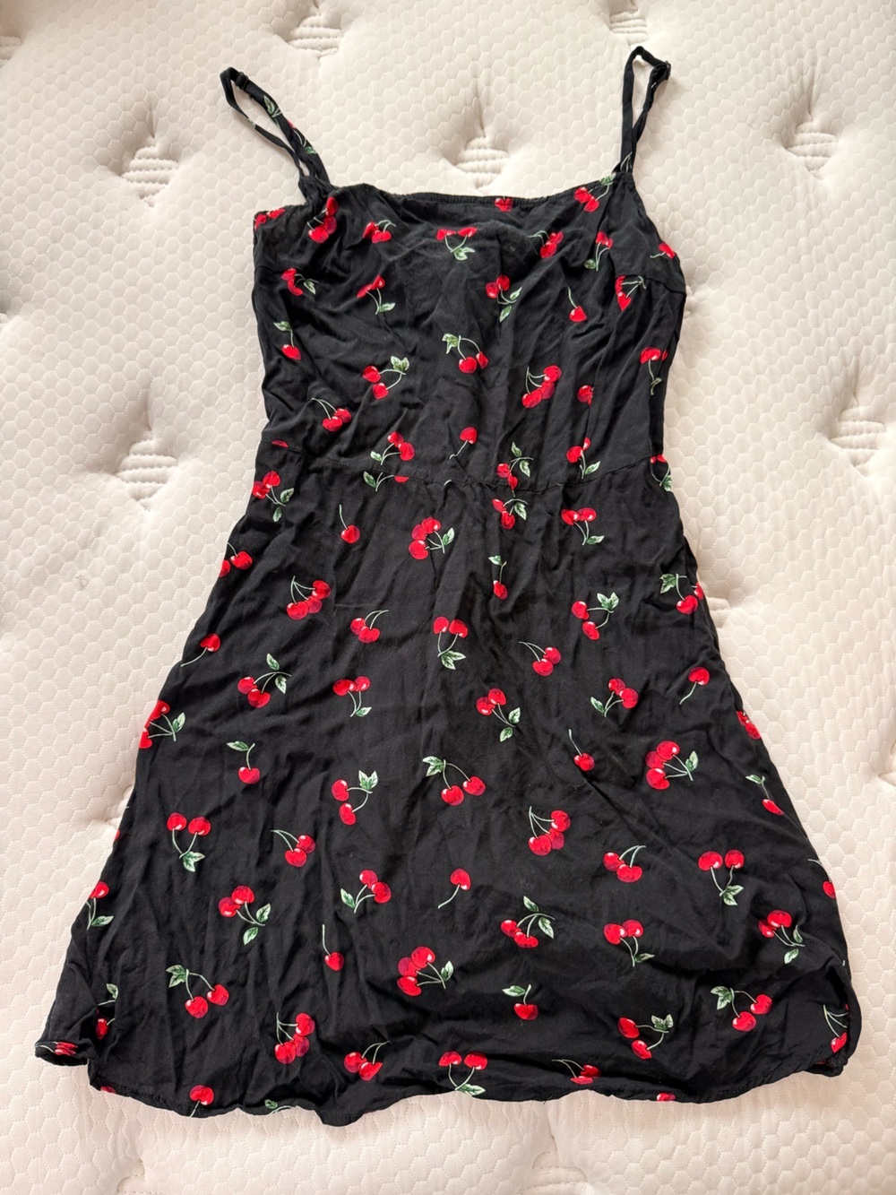 Black Cherry Print Women's Nightdress